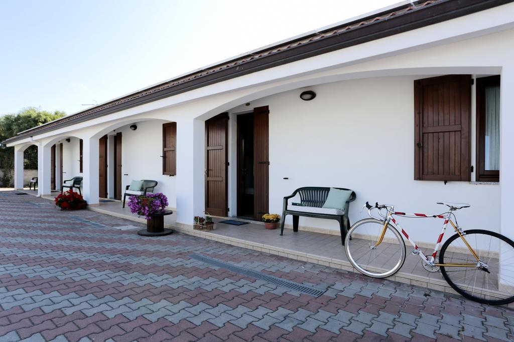 Il Melo Residence Порто Торес Екстериор снимка